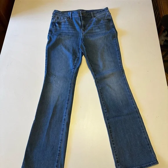 Old Navy Women's Kicker Boot Cut Jeans - Picture 1 of 7